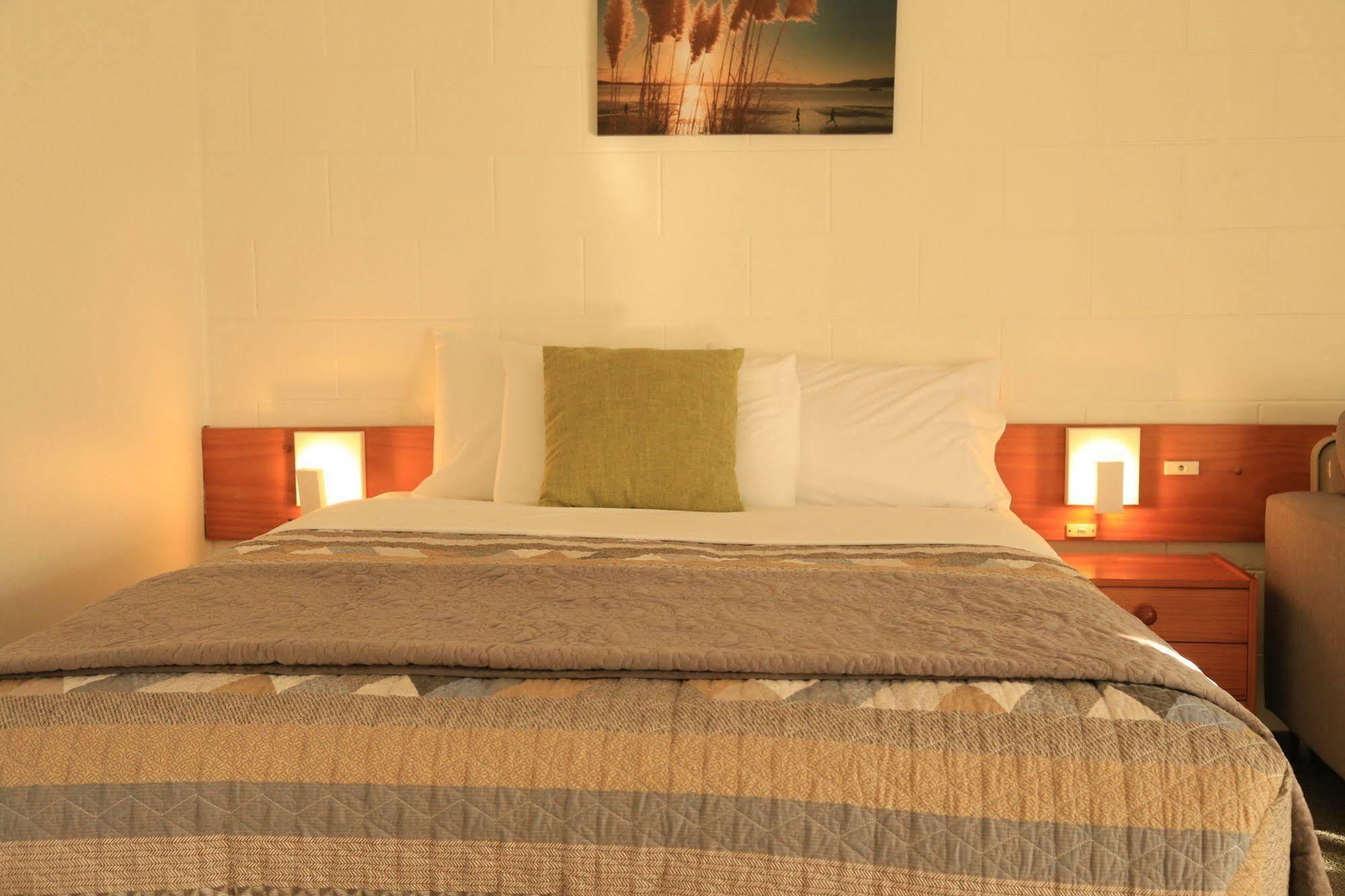 Papakura Motor Lodge & Motel Kültér fotó